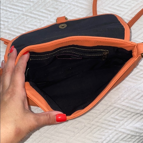 Purse - Picture 2 of 3